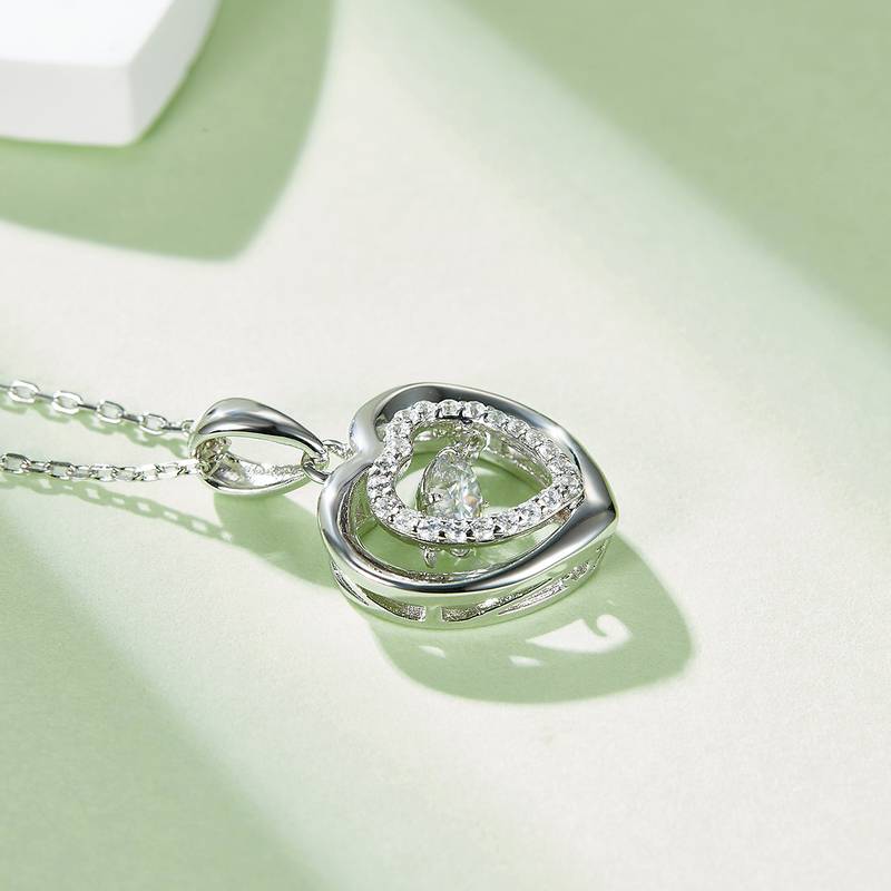 Dynamic and Heartwarming S925 Silver Plated Platinum Moissanite Diamond Necklace 50 Points D-Class